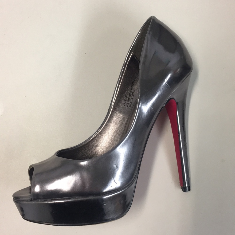 Metallic high heels